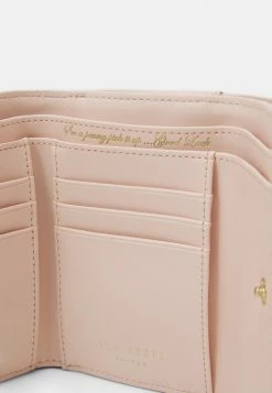 Ted Baker ALYESHA TEARDROP CRYSTAL MINI BOBBLE PURSE - Wallet - Light Pink 9 Ted Baker ALYESHA TEARDROP CRYSTAL MINI BOBBLE PURSE - Wallet - Light Pink -Ted BakerSales 01d090b5514c4f35bc45edab1418fedc