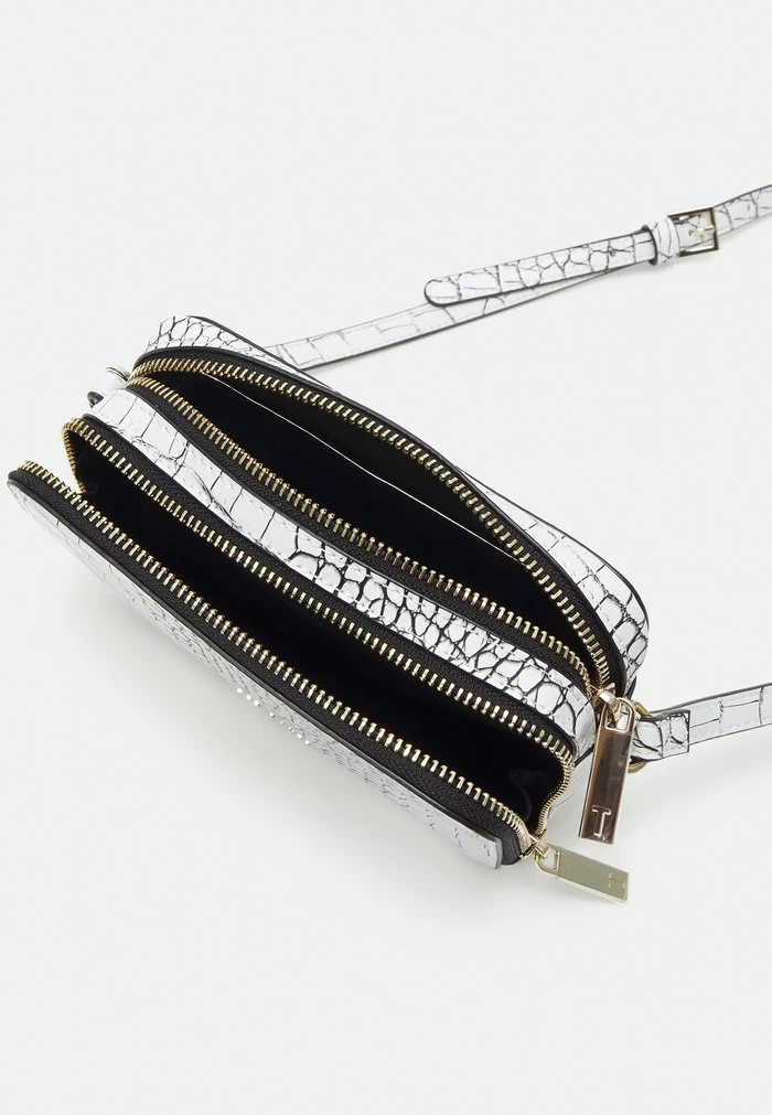 STINA - Across body bag - white Ted Baker STINA - Across Body Bag - White -Ted BakerSales 06f549d7e8c34b0582a988e17729da54