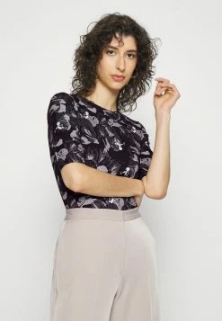 Ted Baker JAZZAA - Print T-shirt - Navy -Ted BakerSales 0f969244c31f441fb65516772b13d002