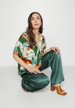 Ted Baker TALAH - Button-down Blouse - Green -Ted BakerSales 1f813922d86d41b1b46b055cc1f90ade