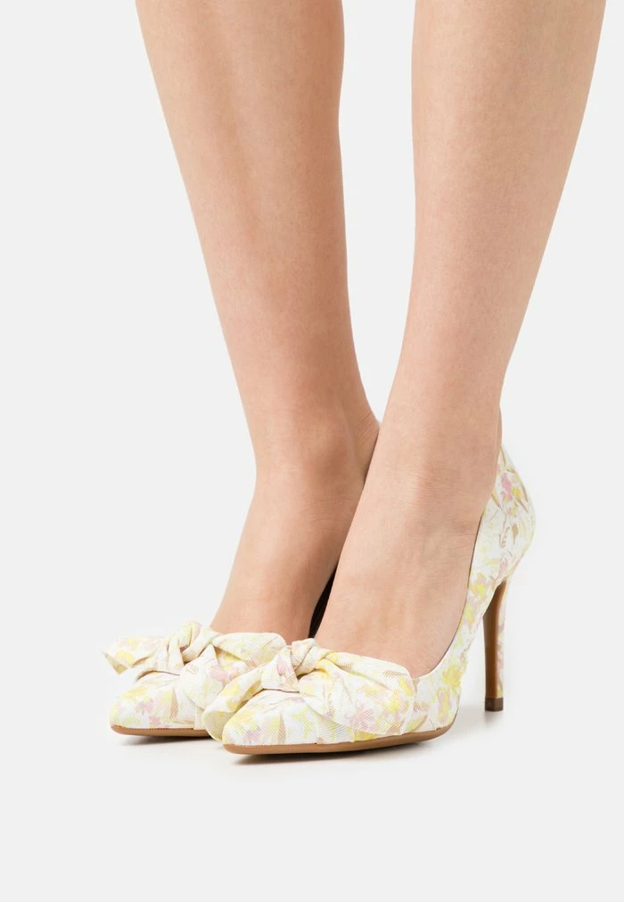 NEOMAH - Classic heels - mid yellow Ted Baker NEOMAH - Classic Heels - Mid Yellow -Ted BakerSales 2ab85571971745eca050a8060dacfe80