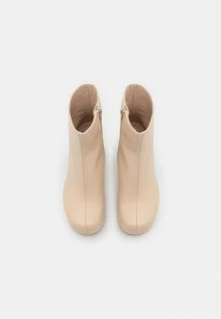 Ted Baker DAYLI - Platform Ankle Boots - Ecru -Ted BakerSales 364cc8b557104d4f9321438370fd3247