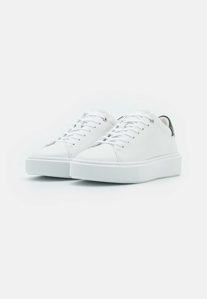 LORNEA - Trainers - white/black Ted Baker LORNEA - Trainers - White/black -Ted BakerSales 4901afe41e0448fdaa603c2923f7290d