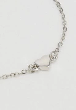 Ted Baker TINY HEART BRACELET - Bracelet - Silver-coloured -Ted BakerSales 6216391e1322457db41412946ab95e07
