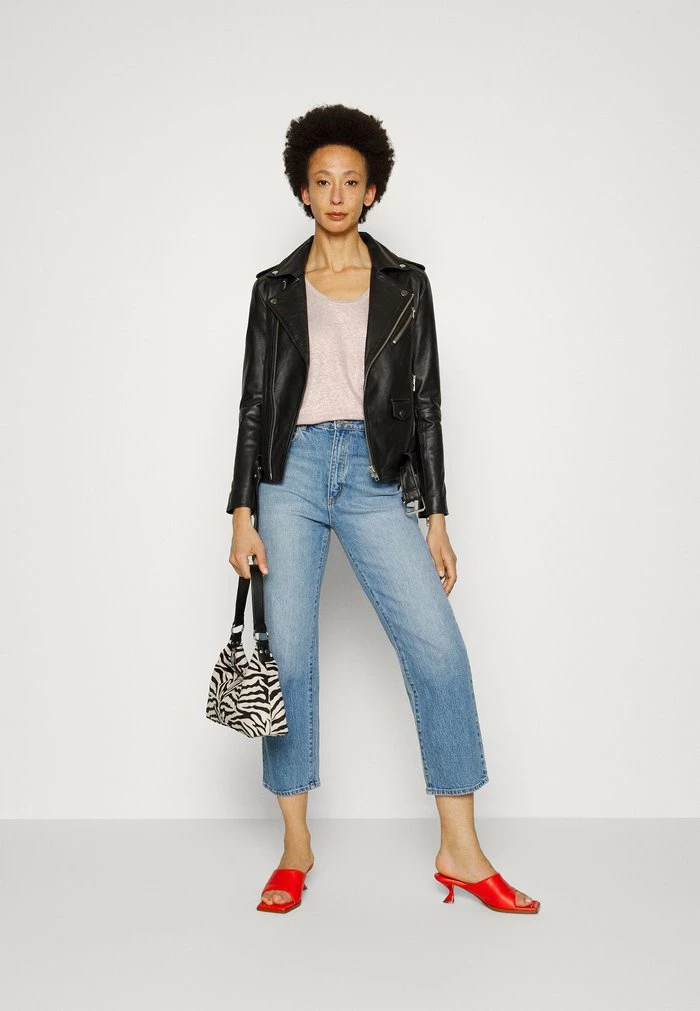 LAVANNA - Top - coral Ted Baker LAVANNA - Top - Coral -Ted BakerSales 6a4719a0e34f48c685b3c4293a43ea44