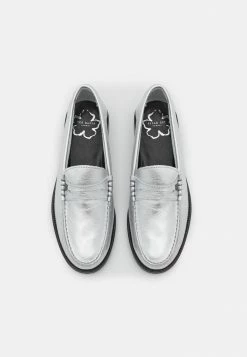 Ted Baker SILVIAH - Slip-ons - Silver -Ted BakerSales 7d662b5470f54a5490ff6ed24c3b60ea
