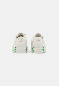 Ted Baker TIMAYA - Trainers - Ivory -Ted BakerSales 9211a1fa382b4f8b8b2867396be03917