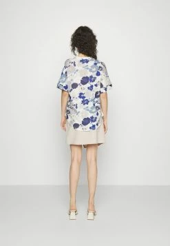 Ted Baker KYLEA - Print T-shirt - Blue 2 Ted Baker KYLEA - Print T-shirt - Blue -Ted BakerSales 93759ba85f0f431f9fff8718dee673e1