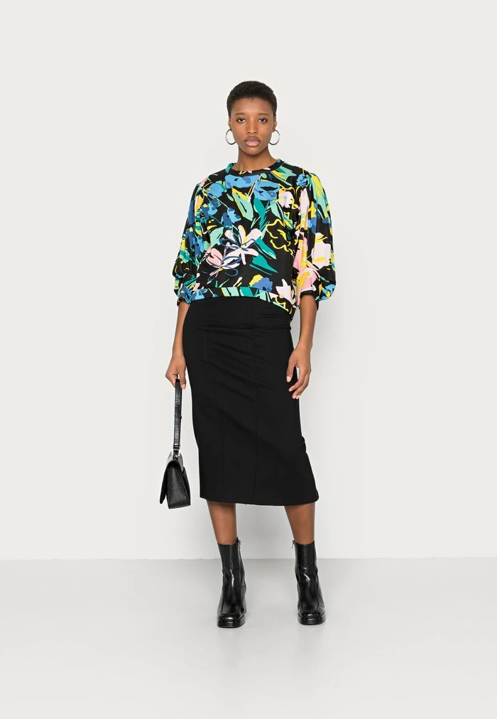 RAGNILA - Sweatshirt - black Ted Baker RAGNILA - Sweatshirt - Black -Ted BakerSales 94733bdd9d714d9b8eaba45b45d84139