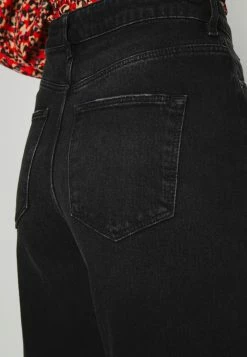 Ted Baker BOOTIS - Straight Leg Jeans - Black -Ted BakerSales 9f0e95b243564be88177b6d2bb78623a