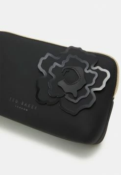 Ted Baker JELIKA - Wash Bag - Black -Ted BakerSales b9d2ce35af97488ab1e2616b3da3b0ab