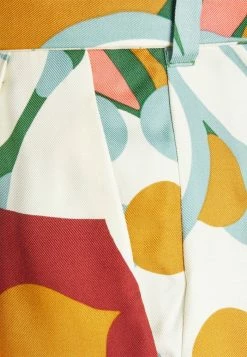 Ted Baker ERLENA - Shorts - Green -Ted BakerSales bf98fe8f80c04d819b32f65dbffc03a1