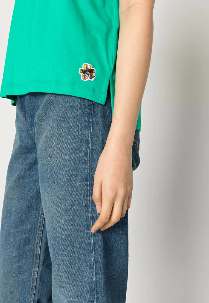 MIARNA - Basic T-shirt - mid green Ted Baker MIARNA - Basic T-shirt - Mid Green -Ted BakerSales c71eb9f8e3864092b1da1d37a055275f