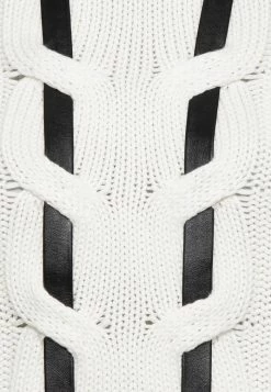 Ted Baker DESEREY LEATHER DETAILED CABLED - Jumper - White -Ted BakerSales cc01c52a80be48428ee4529ce47b2aa1