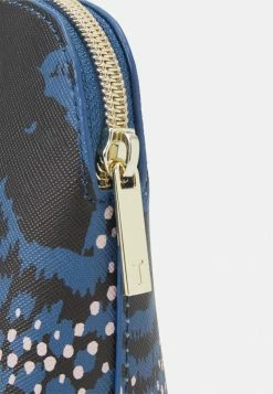 Ted Baker DENCON - Wash Bag - Blue -Ted BakerSales cf8fd75f891c4e3d93affb5cda11584a