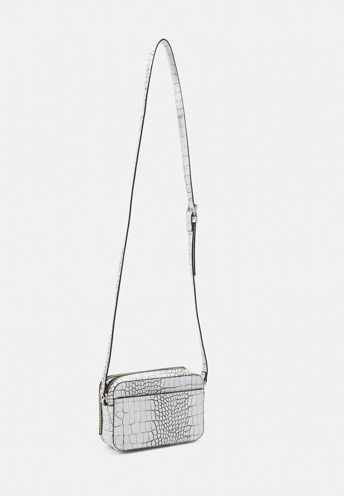 STINA - Across body bag - white Ted Baker STINA - Across Body Bag - White -Ted BakerSales d1dc0a2e25a4427c8356a1e4e4c8cdb3