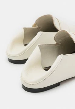 Ted Baker AYBILIN - Slip-ons - Ecru -Ted BakerSales dc0637ac640e49cb9302ab5254d4fd53