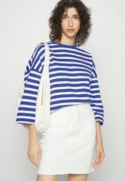 Ted Baker MMORRA - Print T-shirt - Blue 4 Ted Baker MMORRA - Print T-shirt - Blue -Ted BakerSales dd4b0ebc531d47159a312fa3e84b76c7