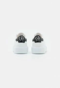 Ted Baker LORNEA - Trainers - White/black 3 Ted Baker LORNEA - Trainers - White/black -Ted BakerSales e0e89a16b0be464486ffb50f0fa60dd3