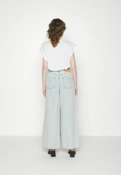 Ted Baker BIVERA - Relaxed Fit Jeans - Blue -Ted BakerSales f3260d46bc814a4683a3969987b941e6